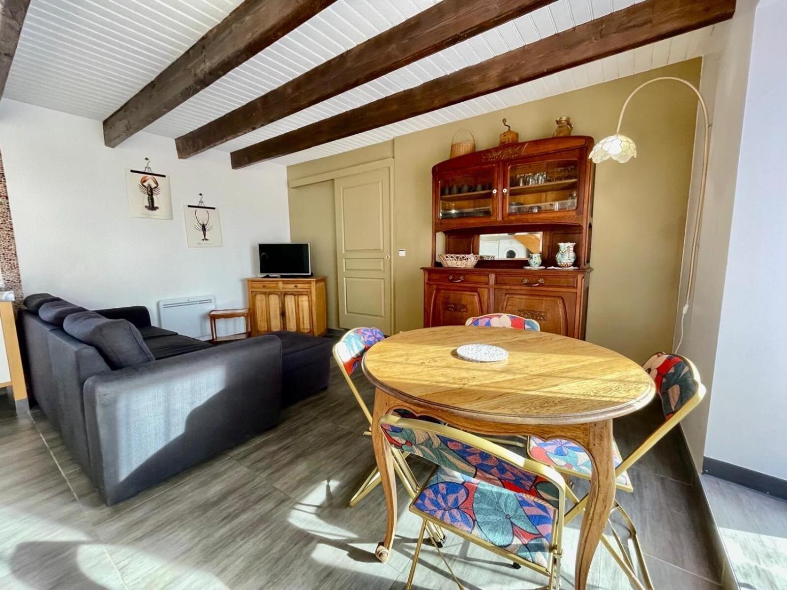 Holiday home Theven Plages